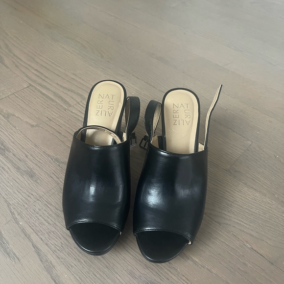 NATURALIZER Kaisley Slingback Sandal - Picture 3 of 8